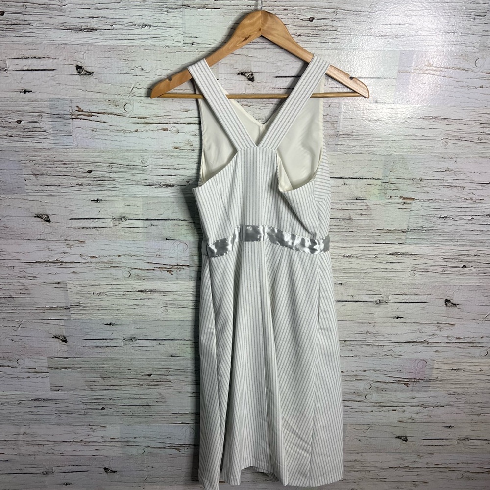 Banana Republic White Midi Dress - Picture 6 of 7